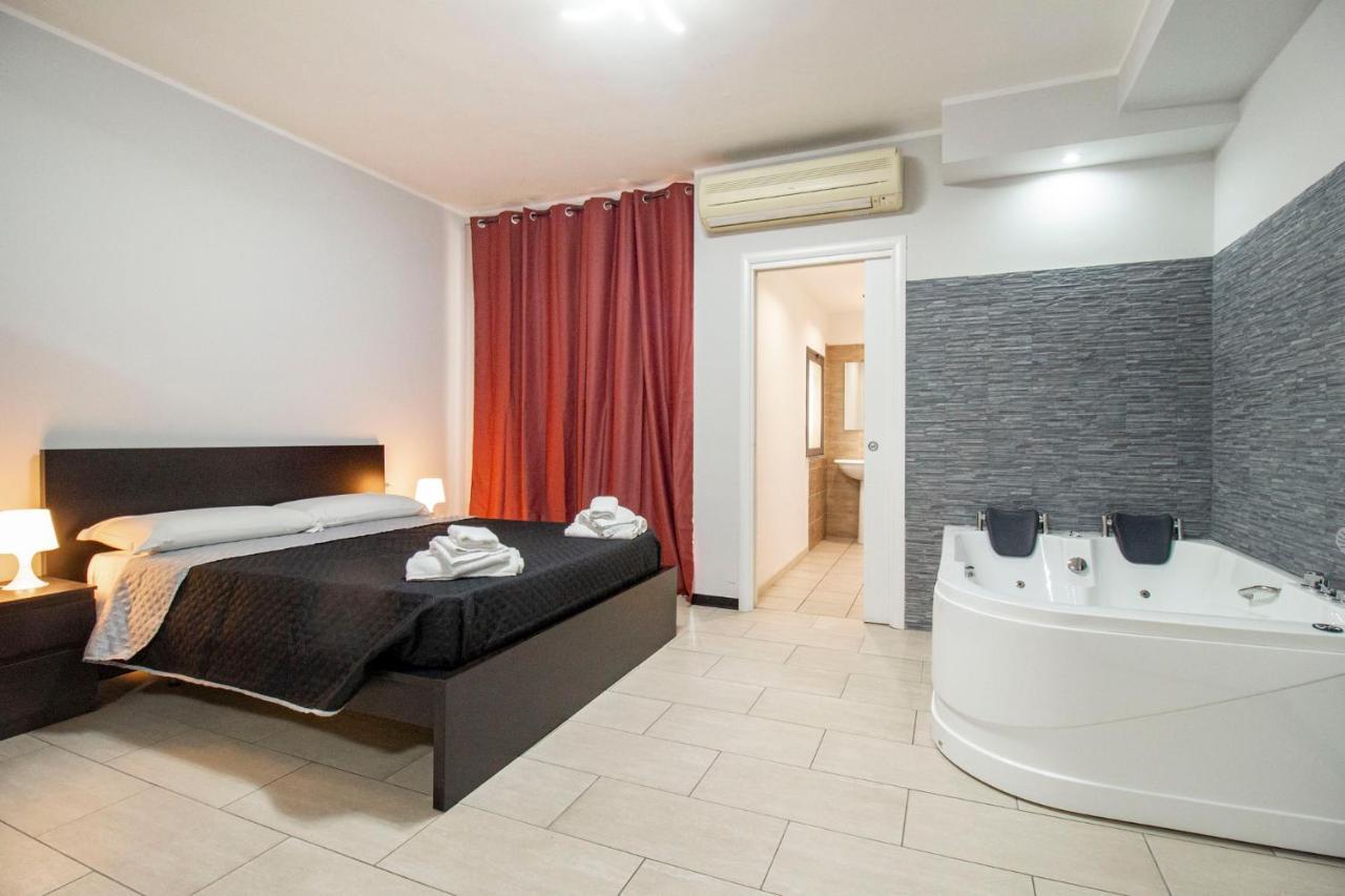 Royal Playa Suite And Apartament -Private Parking- Self Chek Out Aeroporto di Catania Fontana Rossa Esterno foto